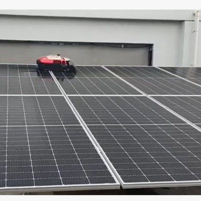 Innovative Roboterreinigung für Solarzellen Staubsaugermethode 8L Wasserbehälterkapazität